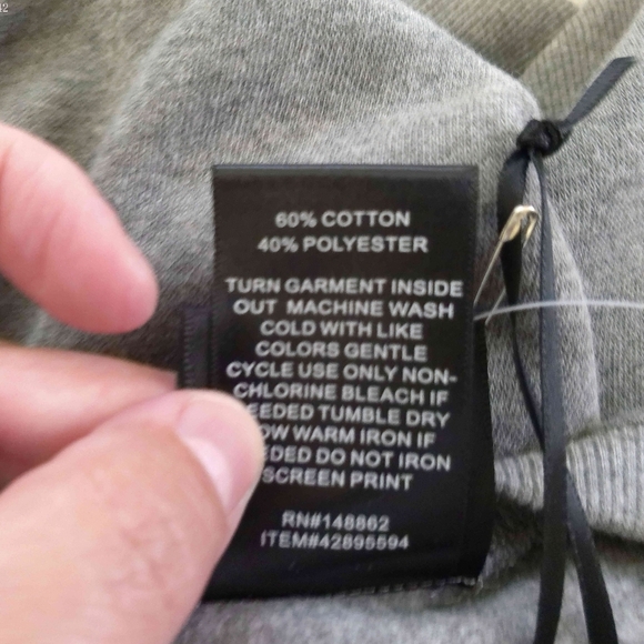 TORRID X MARYLIN MONROE SWEATER - Picture 9 of 10